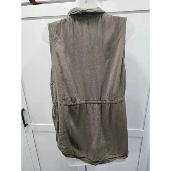 Maurices XL Cardigan Sleeveless zip Up Green Lightweight Zip Pockets - Picture 3 of 5